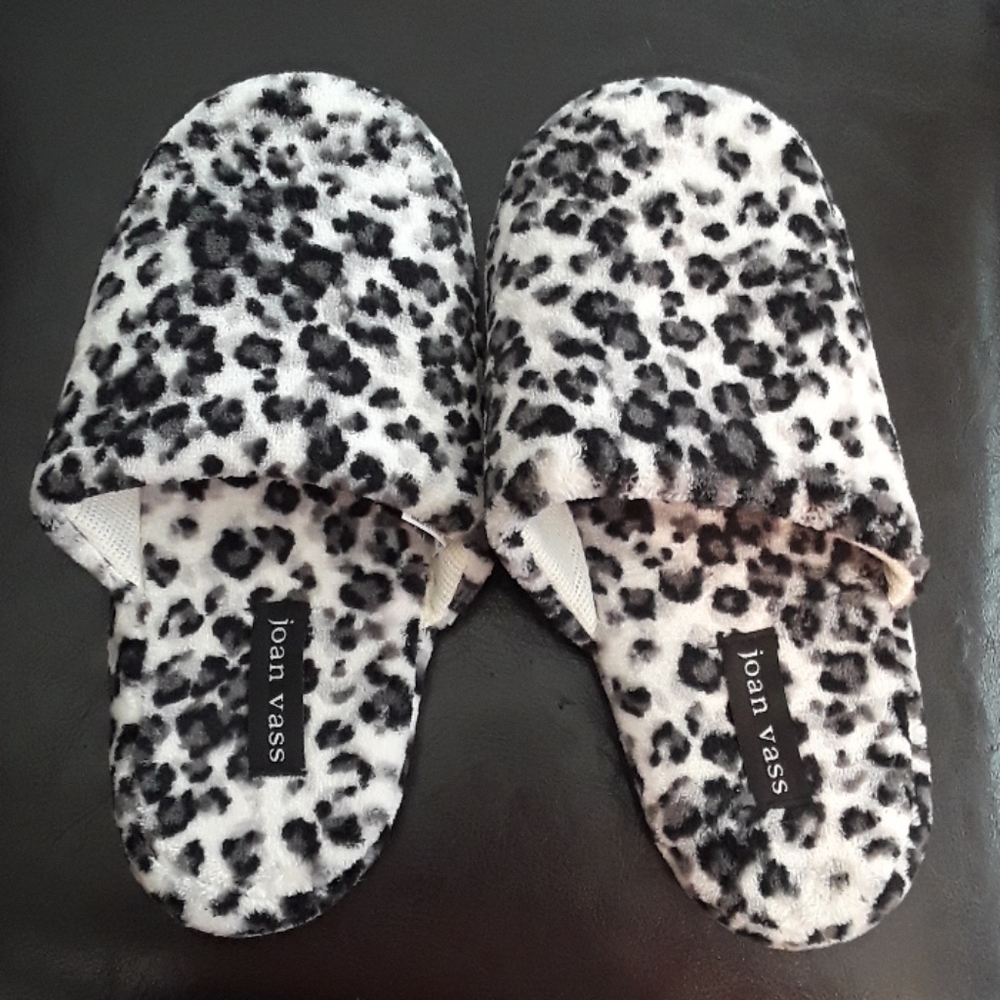 Women's slippers